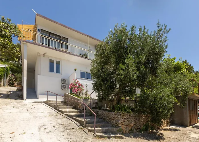 Olive Breeze * Brela